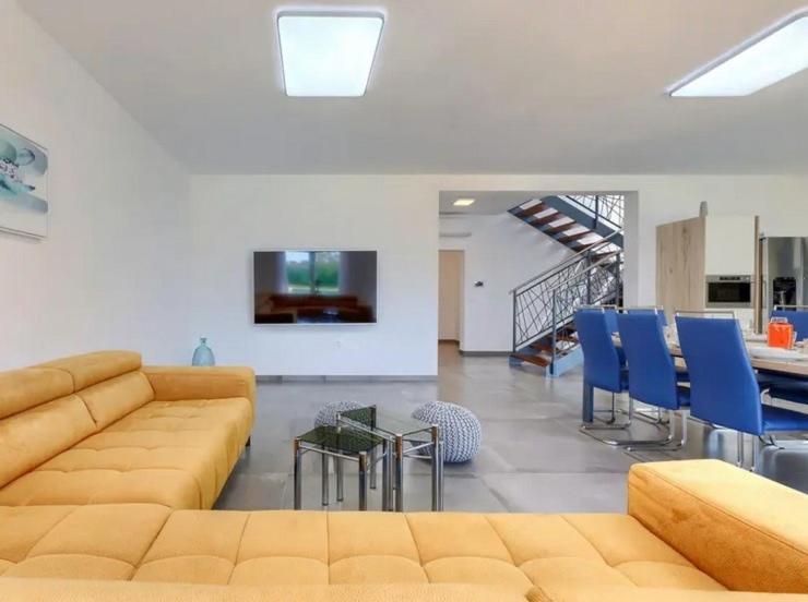 Villa Edi-Heated Pool & E-Bike Шишан Экстерьер фото
